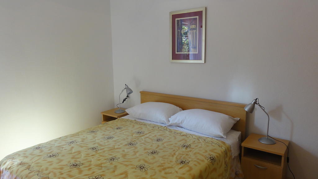 Studio Apartments With Terrace Near Sea - Angela'S Apartments Zadar Chambre photo